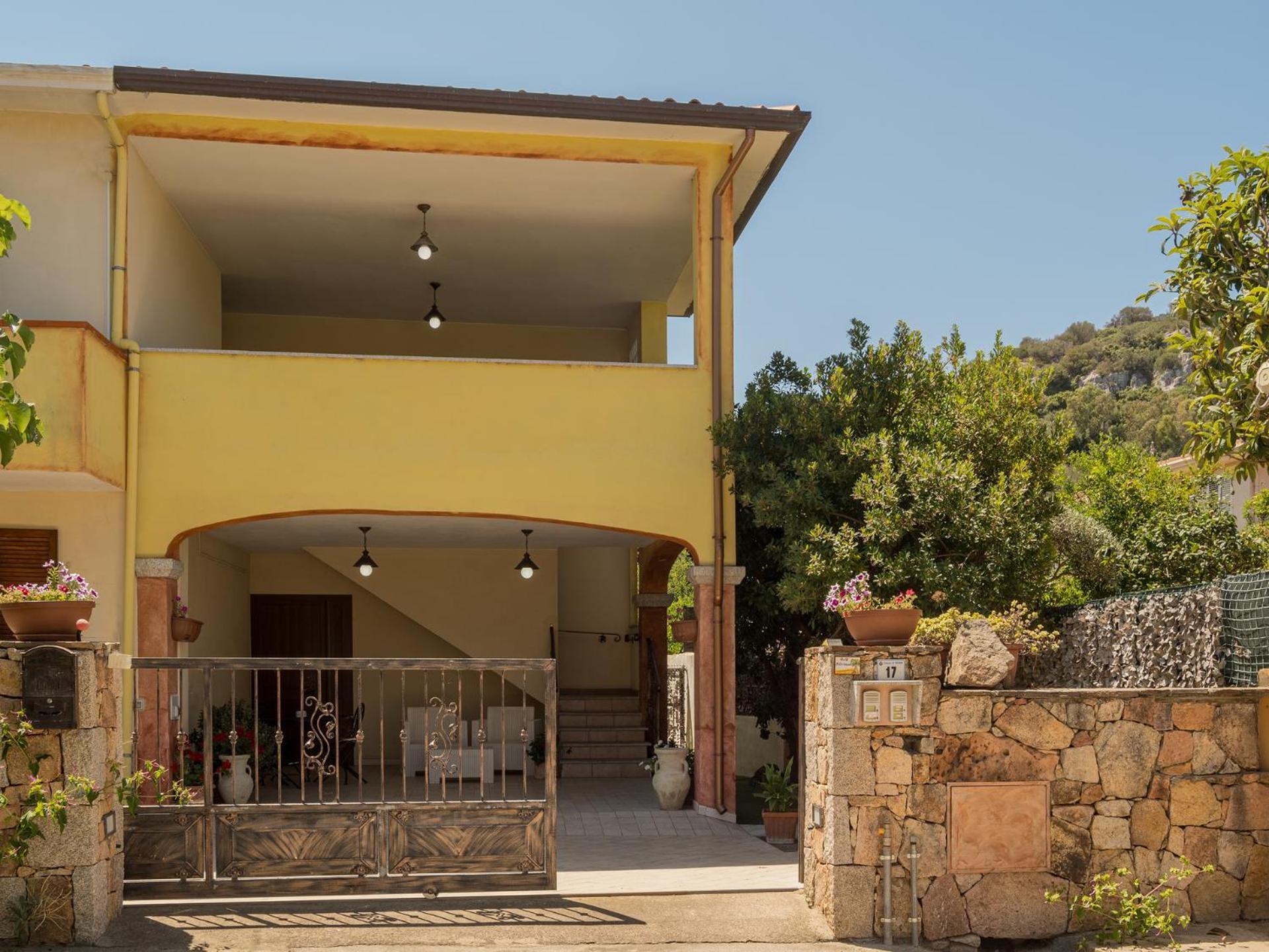B&B Il Corbezzolo Posada  Bagian luar foto